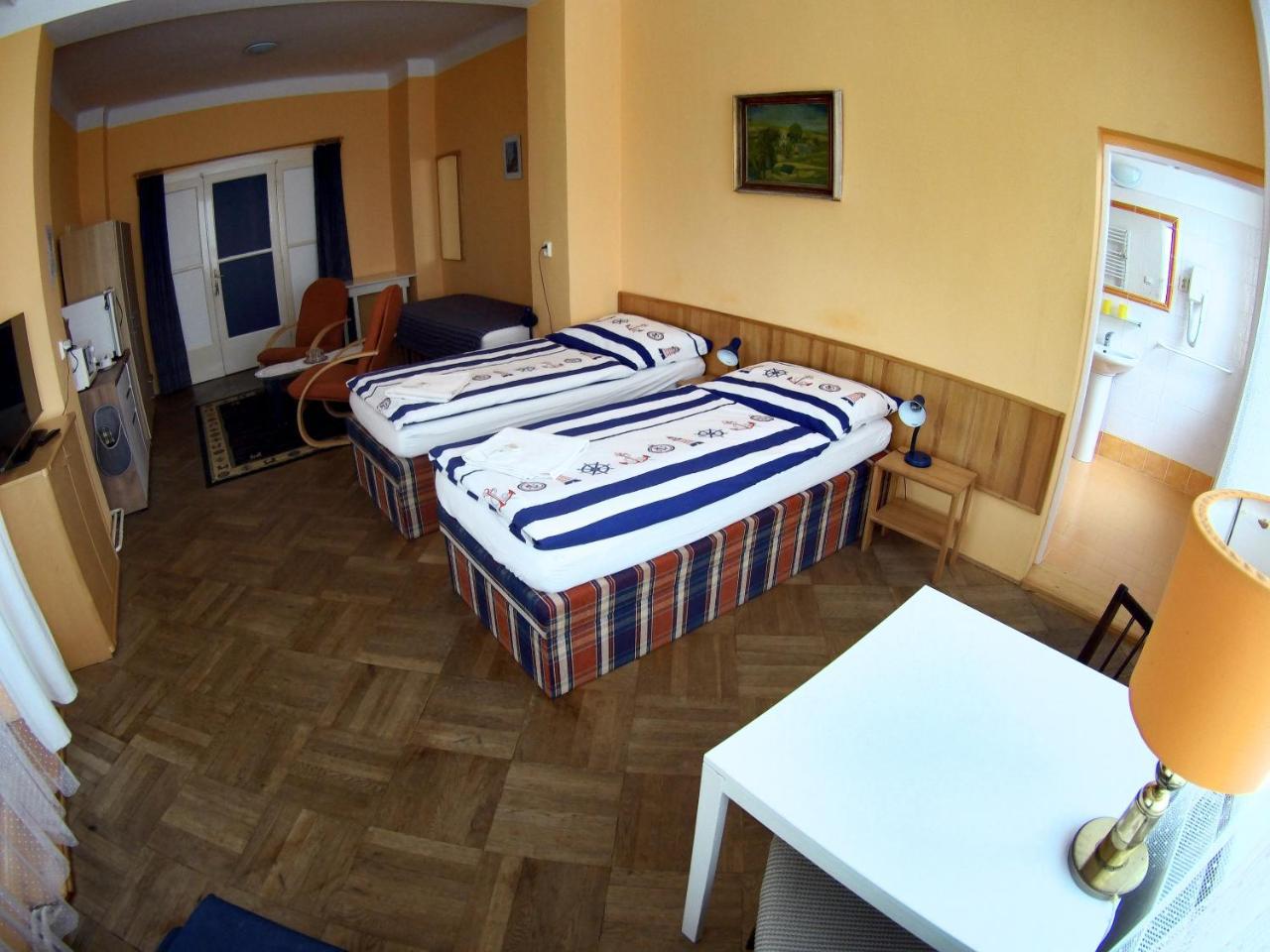 Penzion Moravia Olomouc Buitenkant foto